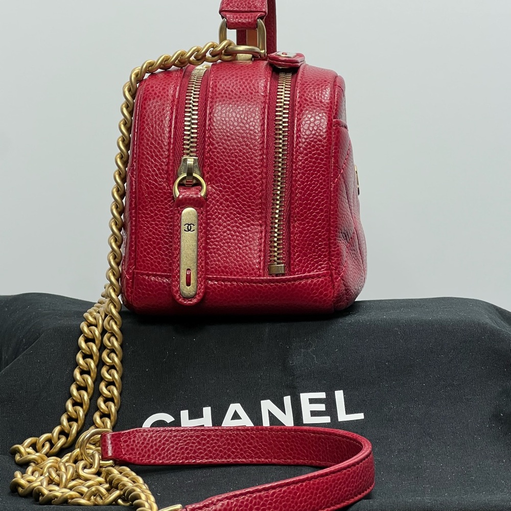 CHANEL RED CAVIAR Double Zip Top Handle Mini Bsg - Picture 6 of 15